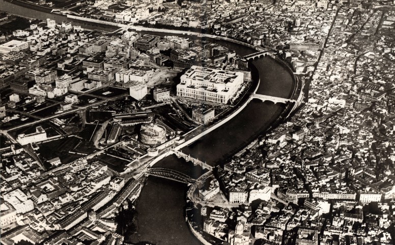 Rione ponte dal dirigibile negli anni 20